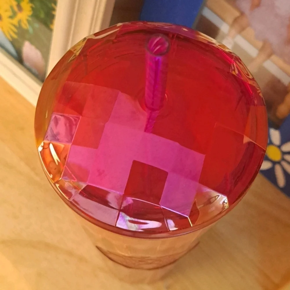 Starbucks-Kaleidoscope Tumbler 24oz (Red-Reflective Color 🎀)